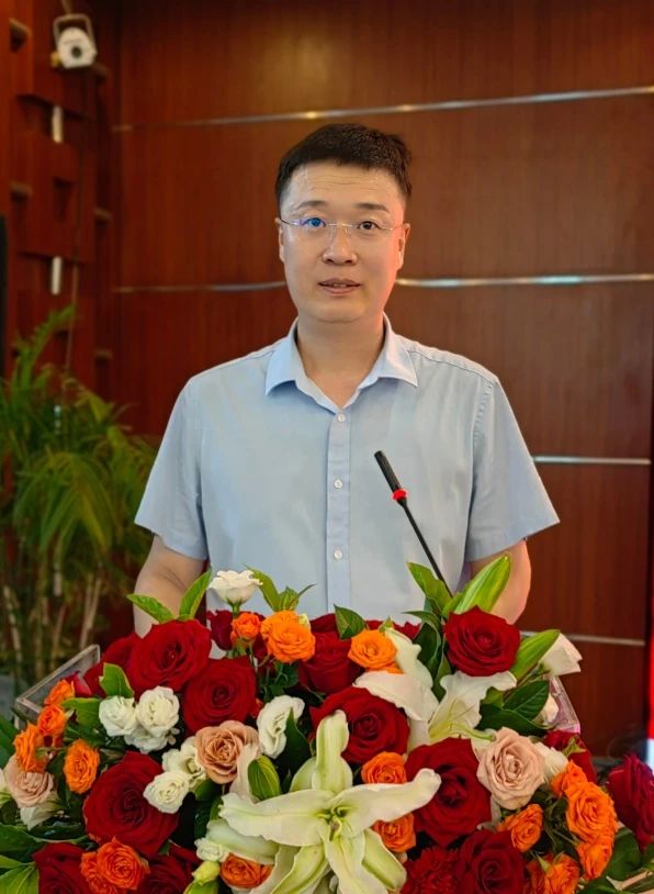 169120415243470749F0.jpg 6.jpg